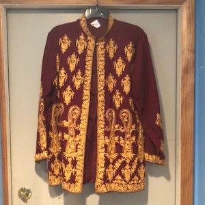 Decorative global and traditional jacket gold and garnet